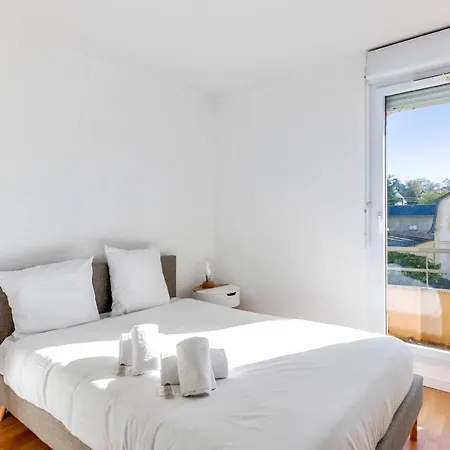 Charming Flat With Pool And Parking In Nearby Deauville - Welkeys Apartment *