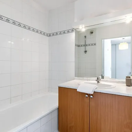 Apartment Charming Flat With Pool And Parking In Nearby Deauville - Welkeys *