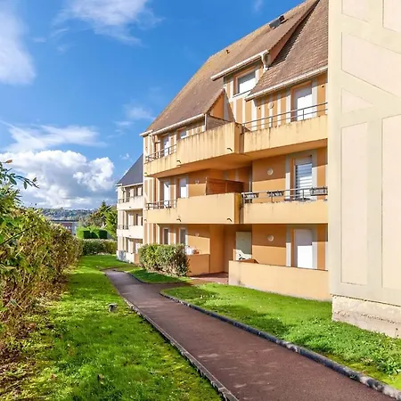 Apartment Charming Flat With Pool And Parking In Nearby Deauville - Welkeys *